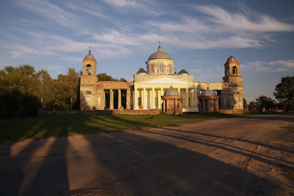 Брянская обл. С. Ляличи. Екатериниская церковь(1790-1797гг., арх. Кварнеги)